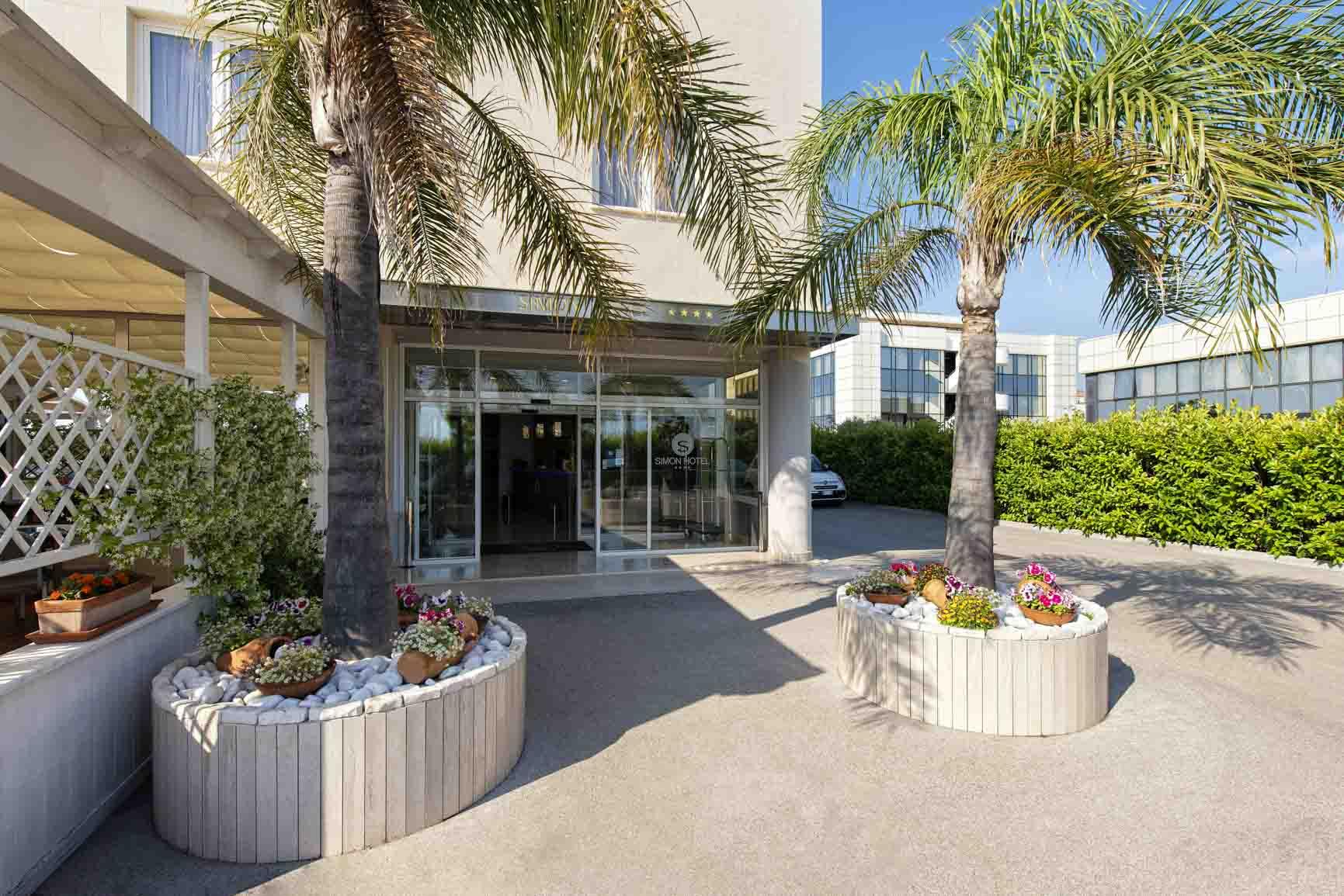 Simon Hotel Pomezia Exterior foto